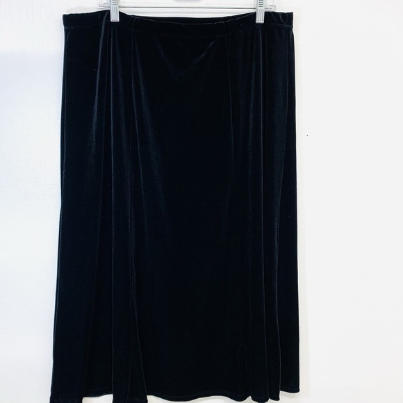 Elementz Dresses & Skirts - Elementz  Velvet Maxi Shirt‎ 1X Elastic Waist A Line Flowy Holiday Gothic Party